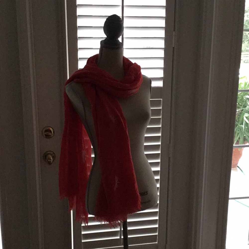 Natasha red scarf